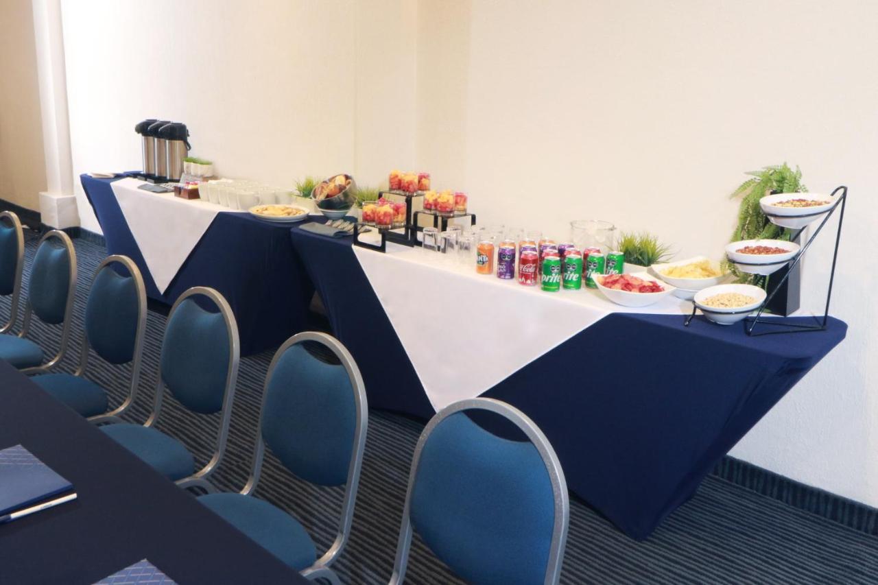 Holiday Inn Express San Luis Potosi By Ihg Екстер'єр фото